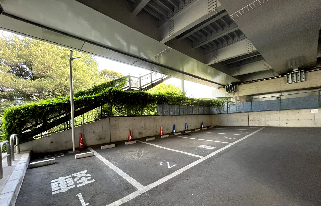 港区立やすらぎ会館 駐車場