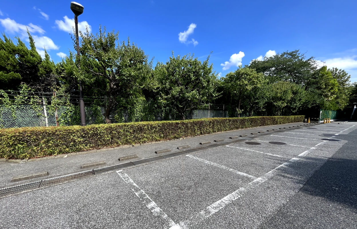 平和の森会館 駐車場