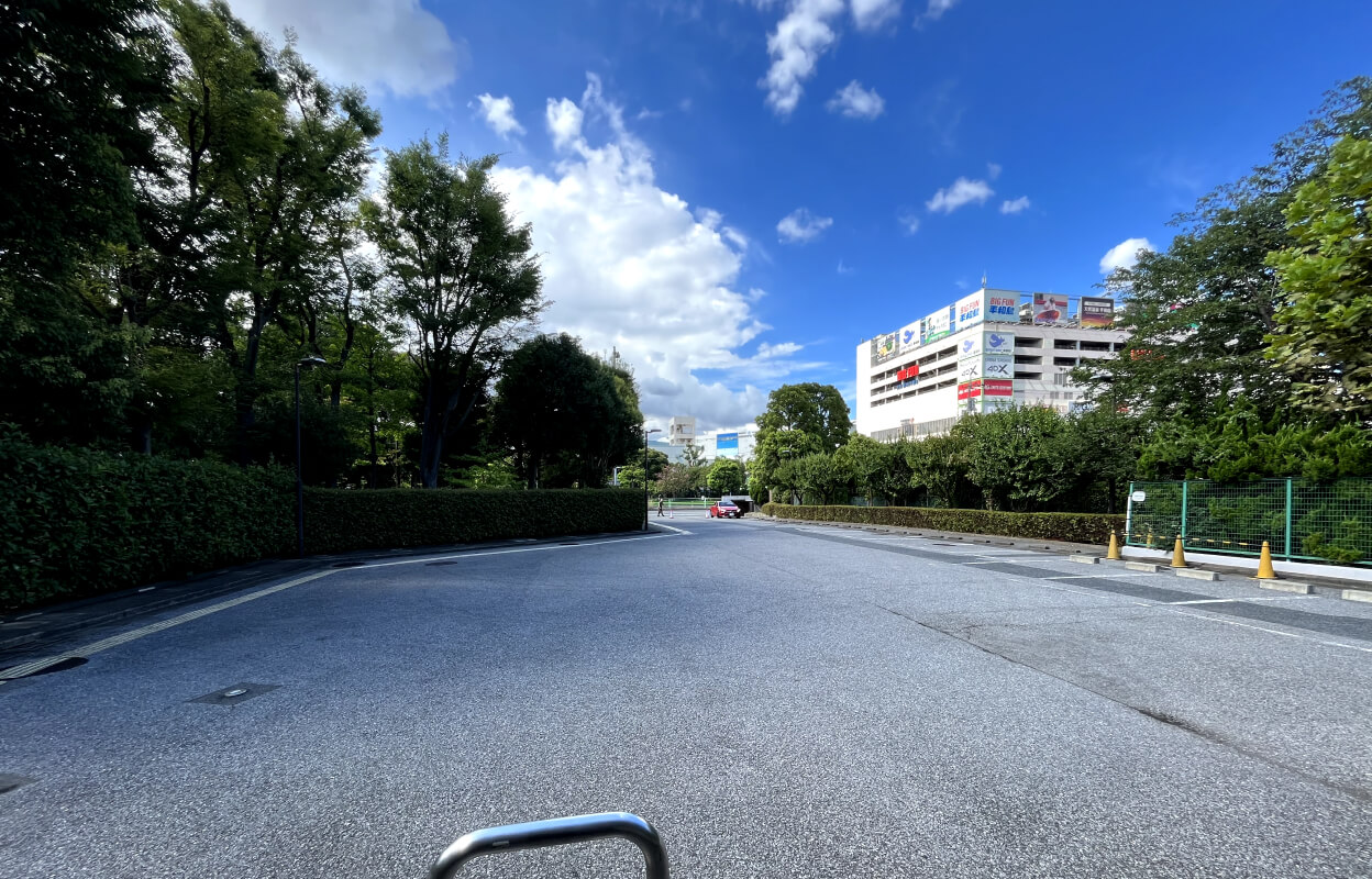 平和の森会館 駐車場