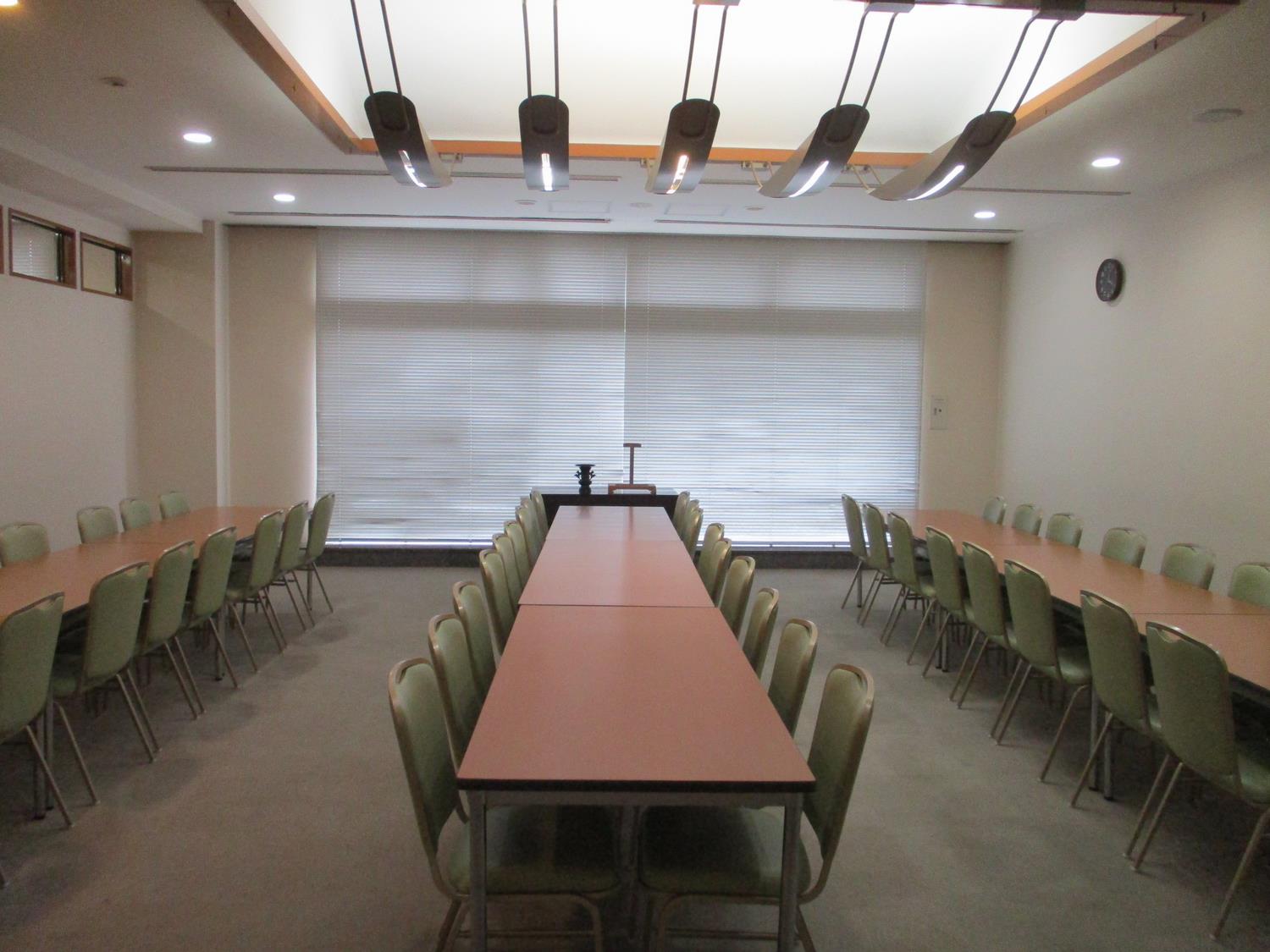 八王子市斎場 待合スペース