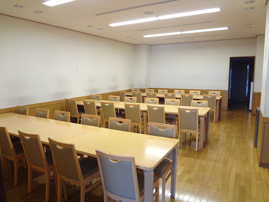 瑞穂斎場の中式場控室