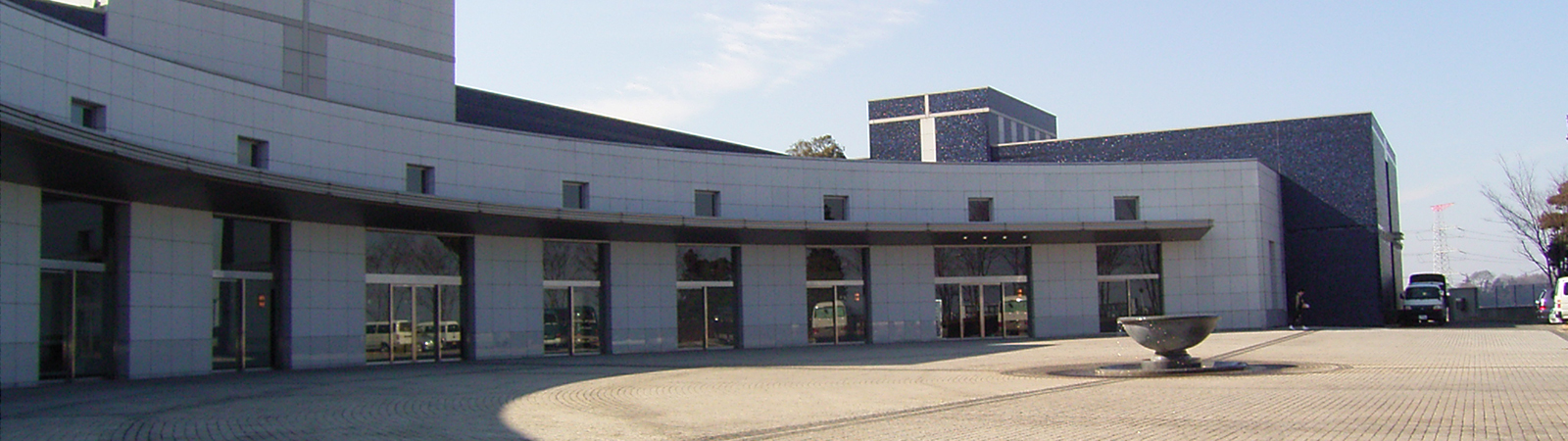 ウイングホール柏斎場の外観