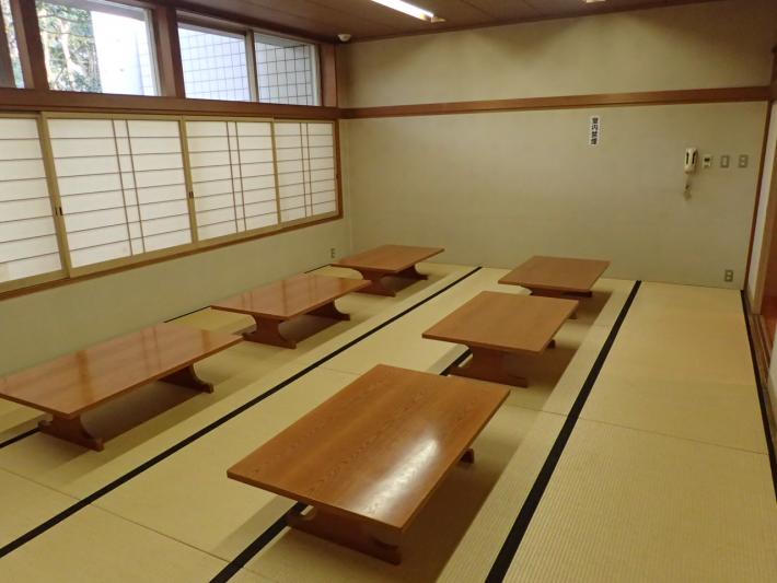 藤沢市斎場の控室（和室）